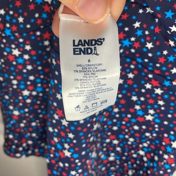 Lands' End UPF 50 Reversible Scoopneck One-Piece Swimsuit - Picture 6 of 6